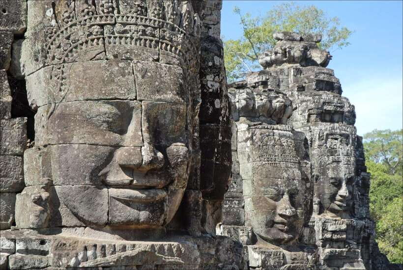 Angkor Wat: Small-Group Tour with Balloon Ride and Lunch - Angkor Wat and the “Meaning Machine” of a Local Guide