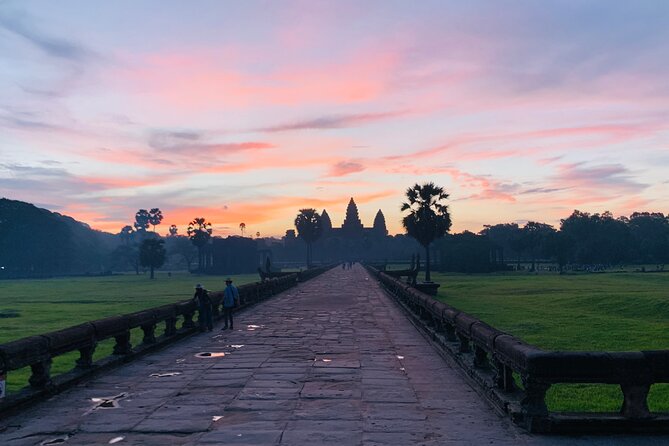 Angkor Wat Sunrise and Angkor Thom Sunset Tour - Price and what $59 really buys you
