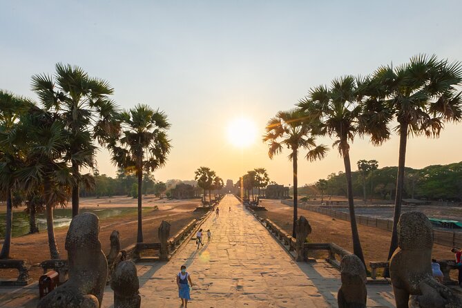 Angkor Wat Sunrise Guided Join-In Tour/Private Tour - Weather, Clouds, and All-Weather Operations