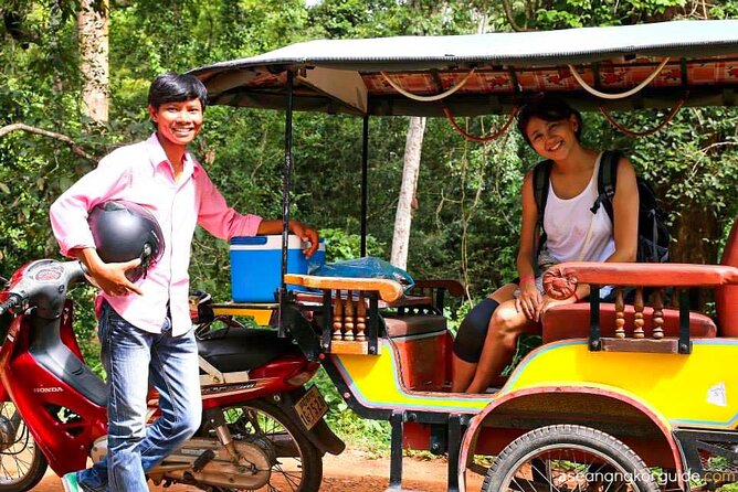 Angkor Wat Sunrise Private Tour via Tuk Tuk from Siem Reap - Guides, drivers, and the kind of help that matters early