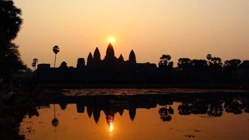 Angkor Wat: Sunrise: Ta Prohm and Bayon Temple Tour - Ta Prohm: jungle-temple vibes, plus the 2,740 monks detail
