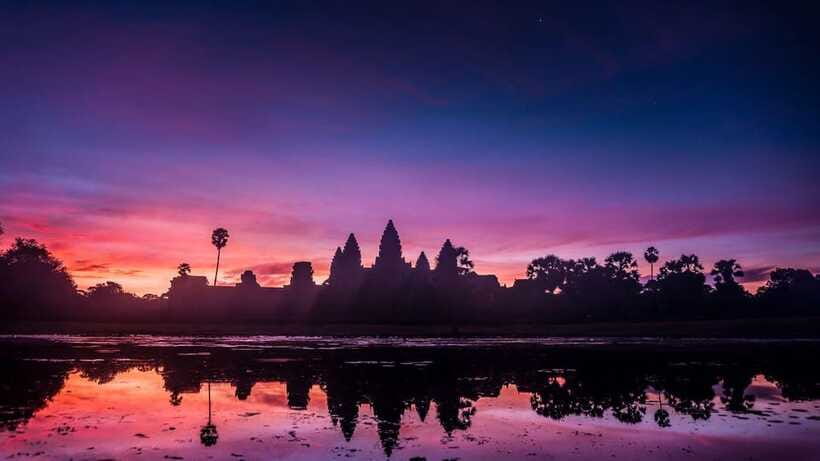 Angkor Wat: Sunrise: Ta Prohm and Bayon Temple Tour - Angkor Archaeological Park and the end of the day