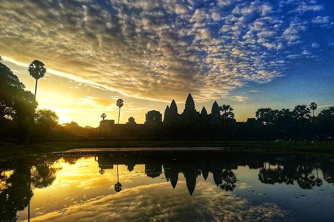 Angkor Wat Sunrise tour with Small - Group and Guide tours - The guides: what I’d look for, and examples like Sok, Vone, Sam, and Vin Sary