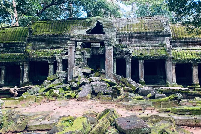 Angkor Wat Sunset TUK TUK Tour - Angkor Thom circuit: gates, towers, terraces, and the palace zone