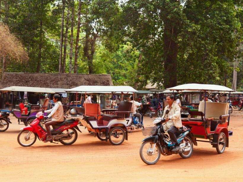 Angkor Wat Tour by Tuk-Tuk with English Speaking Driver - Angkor Wat: what to look for and how to pace the first hour