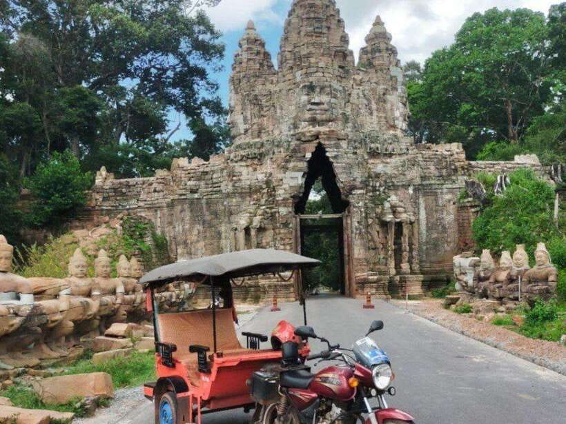 Angkor Wat Tour by Tuk-Tuk with English Speaking Driver - Phimeanakas and the Royal Enclosure: a strategic breather