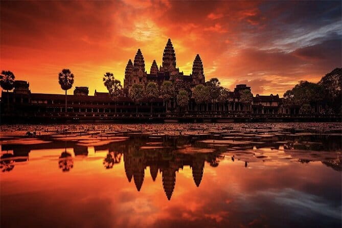 Angkor Wat Tour Deutsch | Private Führung - Start at 8:00 am: how Angkor Wat feels when you arrive early