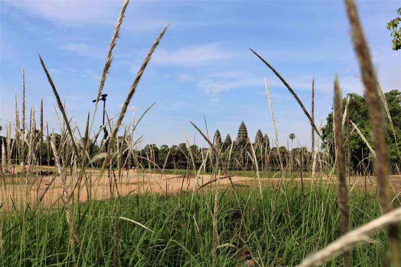 Angkor Wat: Tuk Tuk and Walking Tour - Lunch break: plan for it, choose it well