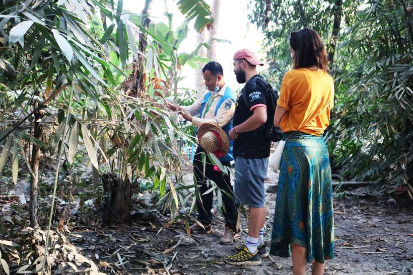 Angkor Wat: Tuk Tuk and Walking Tour - From your Siem Reap hotel to Angkor’s eastern gate