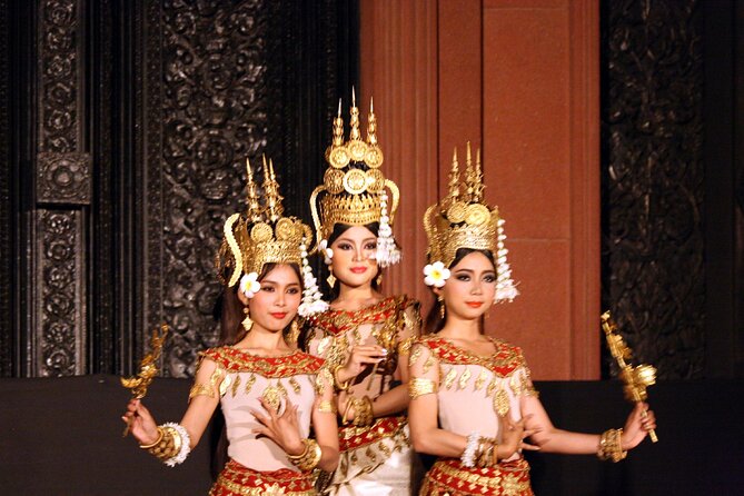 Apsara Dance Show with Dinner by Tuk-Tuk Roundtrip Transfer - The Venue Setup: Why the Stage Feels Made for This Moment