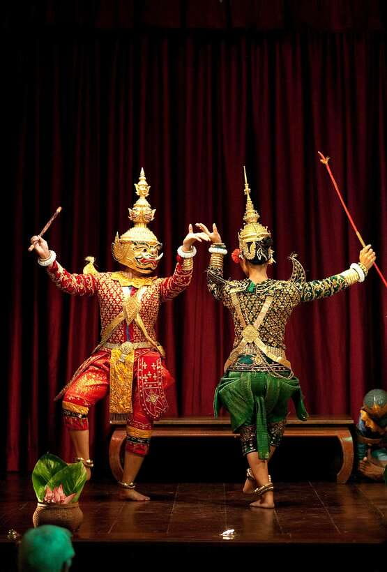 Apsara Performance include Dinner & hotel pick up - Small Group Style: Why Limited to 8 People Matters