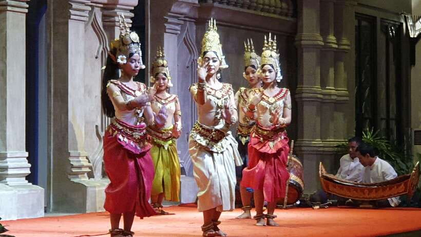 Apsara Performance Including Buffet Dinner & Hotel Pick up - Apsara show nights in Siem Reap: what you are really buying