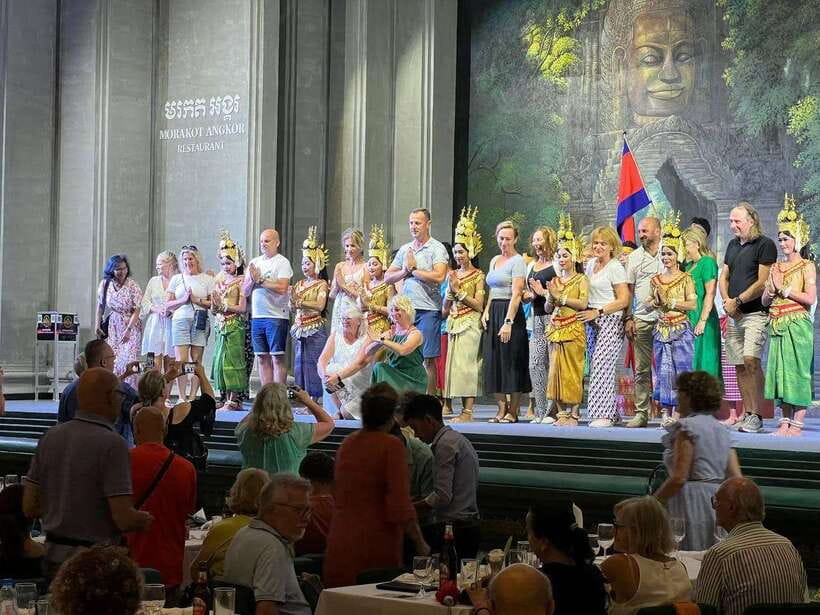 Apsara Performance with Dinner include Pick up & Drop off - Apsara dinner show in Siem Reap: what you’re really buying