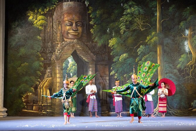 Apsara Theatre Performance include Dinner & hotel pick up - Transfers by tuk-tuk and car: the quiet convenience