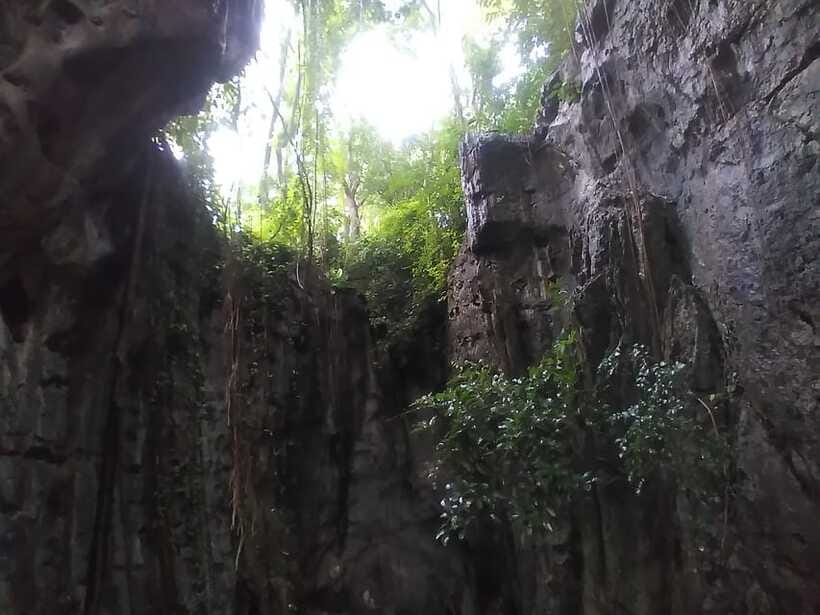 Bamboo train. Phnom Sampove cave. Bat cave and Banan Temple - Wat Ko and Ancient House in a real village setting