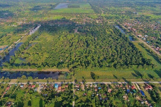 Banteay Chhmar Temple & Silk Farm Private Day Trip from Siem Reap - Banteay Toap: The Fortress of the Army by the Reservoir