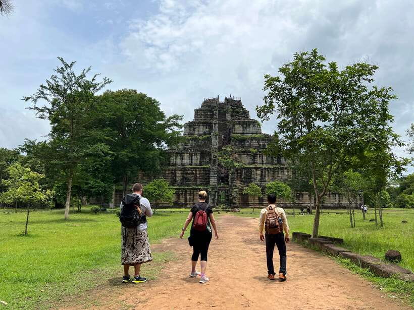 Banteay Srei, Beng Mealea & Koh Ker Small-Group Tour - Morning pickup and the Preah Dak village stop with palm cake