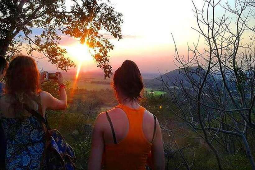 Battambang: Bamboo Train, Bat Cave, Killing Cave by Tuk Tuk - Food, water, and spending: what’s included and what usually costs extra