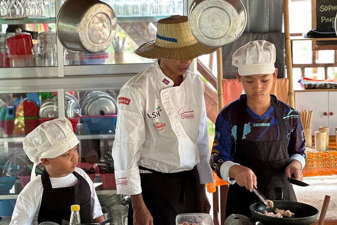 Battambang: Cooking Class and Market Touring - The 9:30 AM pickup and how the day usually flows