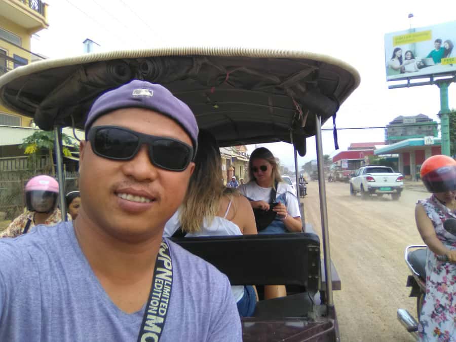 Battambang family tuktuk tour BambooTrain/Wat Banan/Bat cave - Khmer Rouge Killing Cave history, handled with timing and care