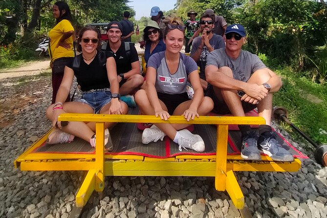 Battambang Tuk Tuk tour: Bambootrain, Killing & Bat Caves,Sunset - Bamboo Train Ou Srauo Laou: farmers, fruit, rice fields, and that bumpy ride