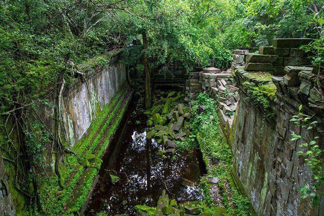 Beng Melea & Koh Ker Temples Small-Group Tour - The guide commentary that turns ruins into a story