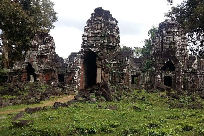 Best Driver Taxi From Siem Reap To Phnom Penh - English Speaking - Inside the Car: Air-Conditioning, Safety Belts, and the Right Size for Your Group