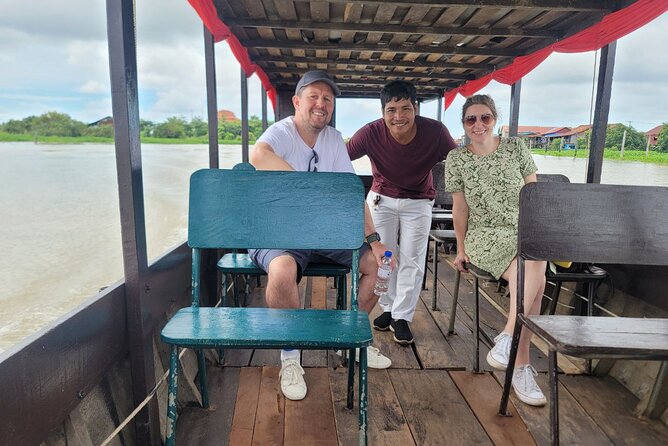 Best Private taxi Phnom Penh to Siem Reap - English Speaking - Your included sightseeing stops: Spider Market and Ancient Bridge