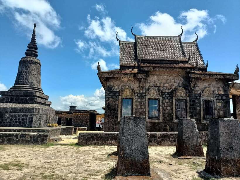 Bokor mountain, Pepper plantation and Man-made lake - Bokor Mountain and the French hill-station stops: church, pagoda, and the Black Palace vibe