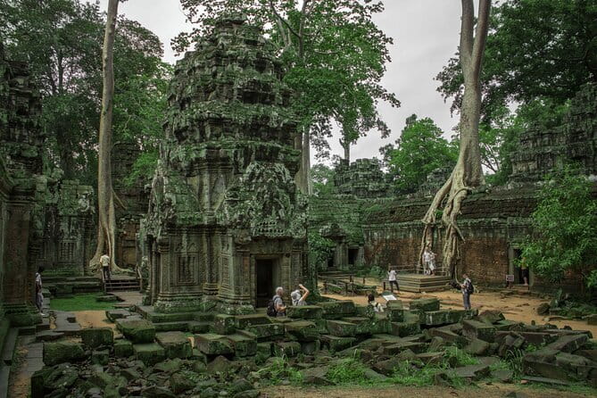 Classic Angkor Wat Sunrise Full Day Private Guide Tour - Private hotel pickup, no public-transport juggling