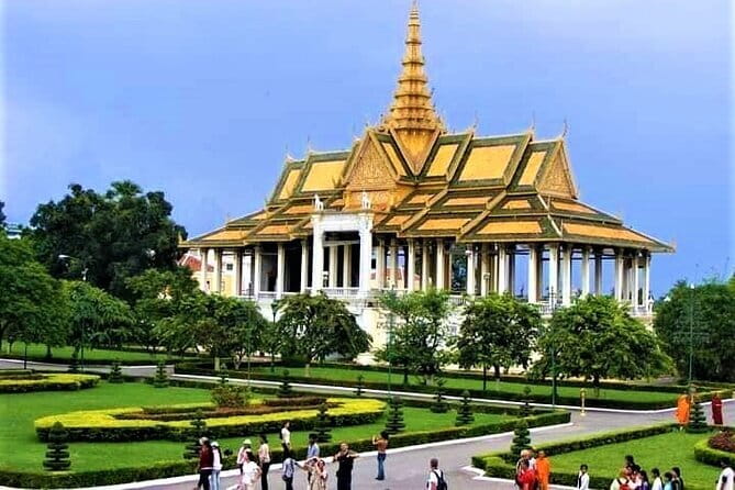 Day Trip from Sihanoukville to Phnom Penh for Cruise Passengers - Royal Palace and Silver Pagoda: Cambodia’s Royal Center in One Hit