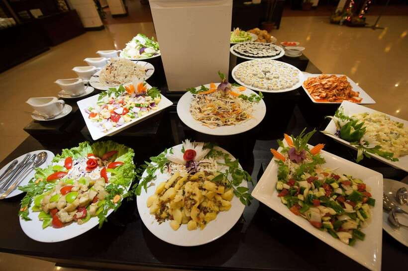 Dinner Show Apsara Dance, Pickup round trip included - Tuk-tuk Round Trip from Your Hotel, the Easiest Way to Start