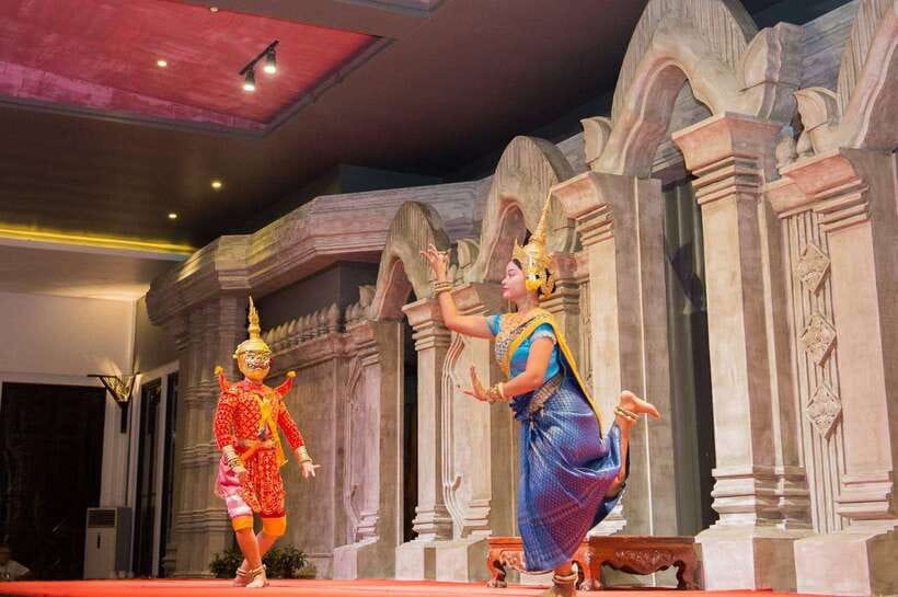 Dinner Show Apsara Dance, Pickup round trip included - Inside the Theatre, Big Venue Energy and Good Organization
