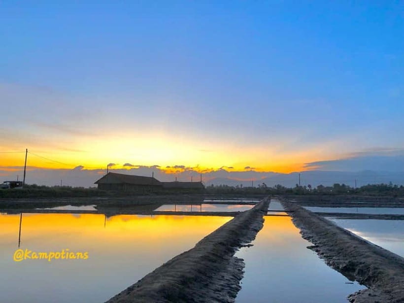 Discover Kampot-Kep for a day trip include Bokor mountain - Kep Crab Market Seafood Stop: Easy Ordering and a Real Local Meal Mood