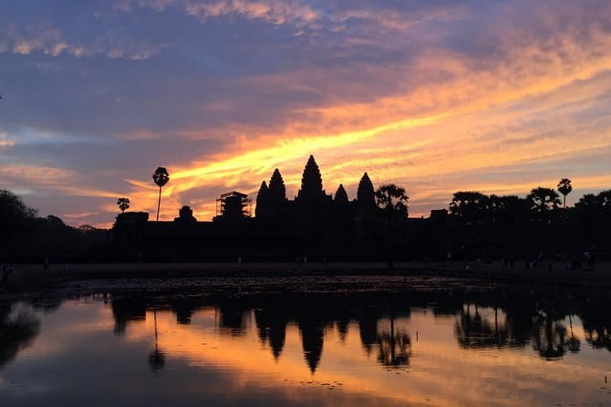 Explore Angkor Sunrise Spectacle a Full Day Temples Tour - Photography Time, Heat Breaks, and How the Guide Helps