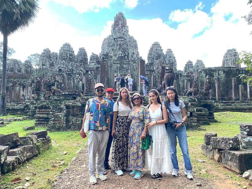 Explore Angkor Temple Sunset With Tour Guided - Bayon Temple and the 200 Plus Smiling Faces