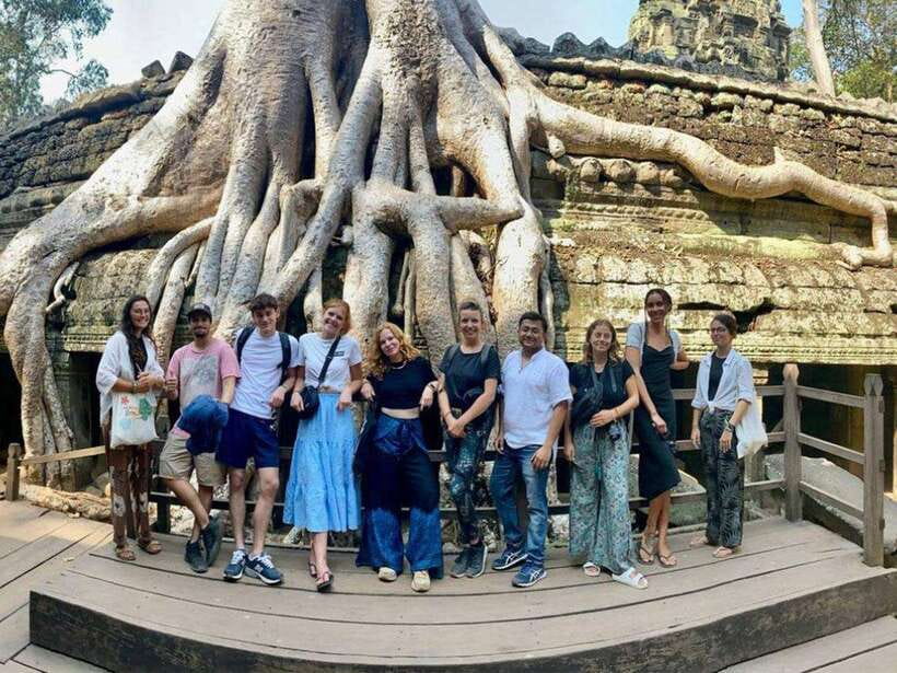 Explore Angkor Temple Sunset With Tour Guided - Angkor Thom Grounding Break, Then Back Into the Temples