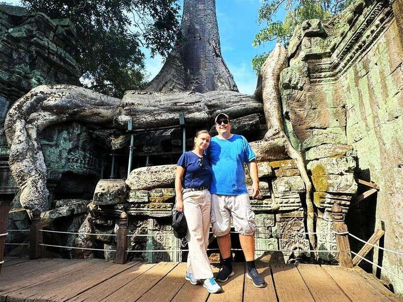 Explore Angkor Temple Sunset With Tour Guided - Phnom Bakheng Sunset: The Optional Hike Reality Check
