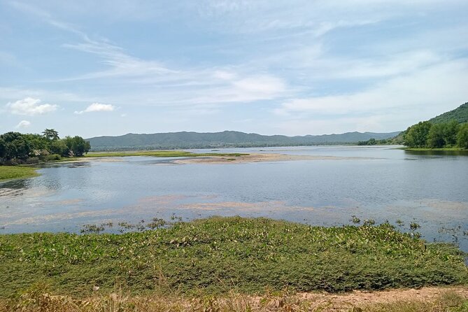 Exploring Kampot: A Memorable Tour from Sihanoukville - Brateak Krola Lake (Secret Lake): a 15-minute photo break with real scenery
