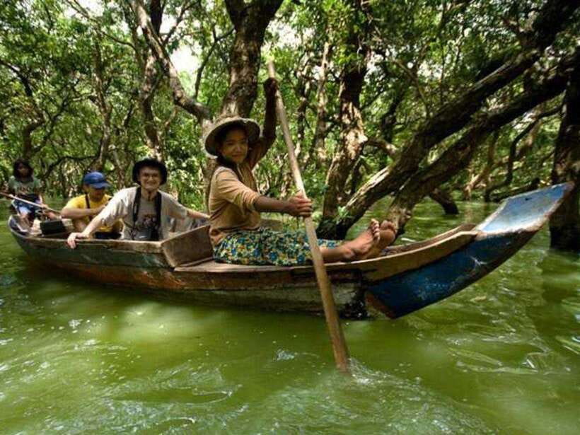 Floating Village-Mangroves Forest Tonle Sap Lake Boat Tour - Ro Lus Market and Siem Reap warm-up stops that make the day click