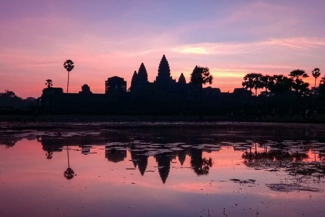 (Free eSim) Classic Angkor Wat Sunrise Full Day Tour - Small-group temple route: better photos, less frustration