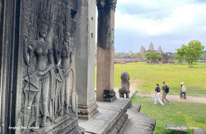 From Phnom Penh: Angkor Wat, Bayon, and Ta Prohm Day Trip - Bayon’s smiling faces: how to walk the temple like a story