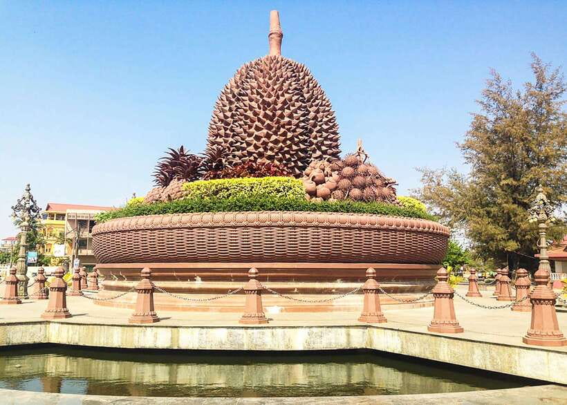 From Phnom Penh: Kampot and Kep Day Trip with English Guide - Kep Beach photo stop and Brateak Krola viewpoints for easy scenery