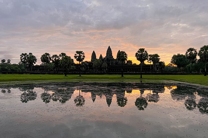 From Siem Reap: Angkor Wat and Floating Village 3-Day Trip - Day 1: Angkor Thom first, then Bayon, Angkor Wat, and sunset at Phnom Bakheng