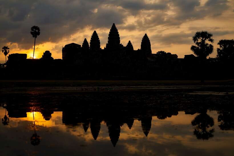 From Siem Reap: Angkor Wat Full-Day Private Tour & Sunrise - Key highlights you should care about