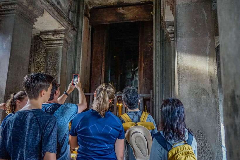 From Siem Reap: Angkor Wat Full-Day Private Tour & Sunrise - Angkor Wat on foot, where your guide turns symbols into meaning