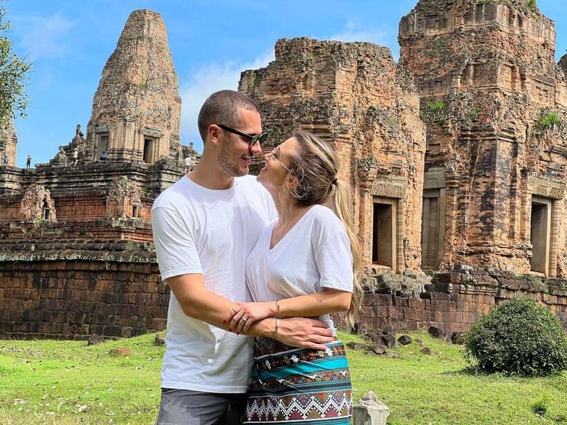 From Siem Reap: Angkor Wat Sunrise and Temples E-Bike Tour - Bayon Temple and Angkor Thom’s Victory Gate: The Smiling Faces Close the Loop