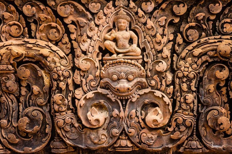 From Siem Reap: Banteay Srei Temple & Grand 5 Temple Tour - Ta Som: the famous gate swallowed by tree roots