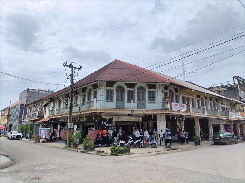 From Siem Reap: Battambang Day Trip Return or to Phnom Penh - Full day versus shorter option: choosing the right version