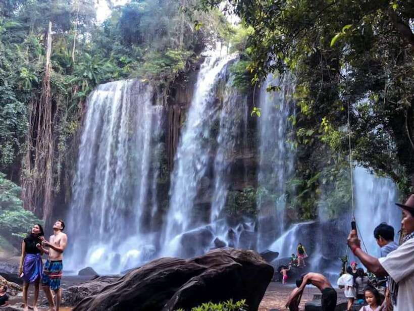 From Siem Reap: Guided Kulen Waterfall Tour - Lunch reality plus palm sugar lessons on the way back